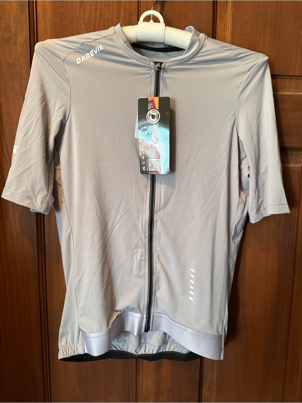 Darevie Men's Light Gray Short Sleeve Cycling Jersey NWT Asian size L = US S